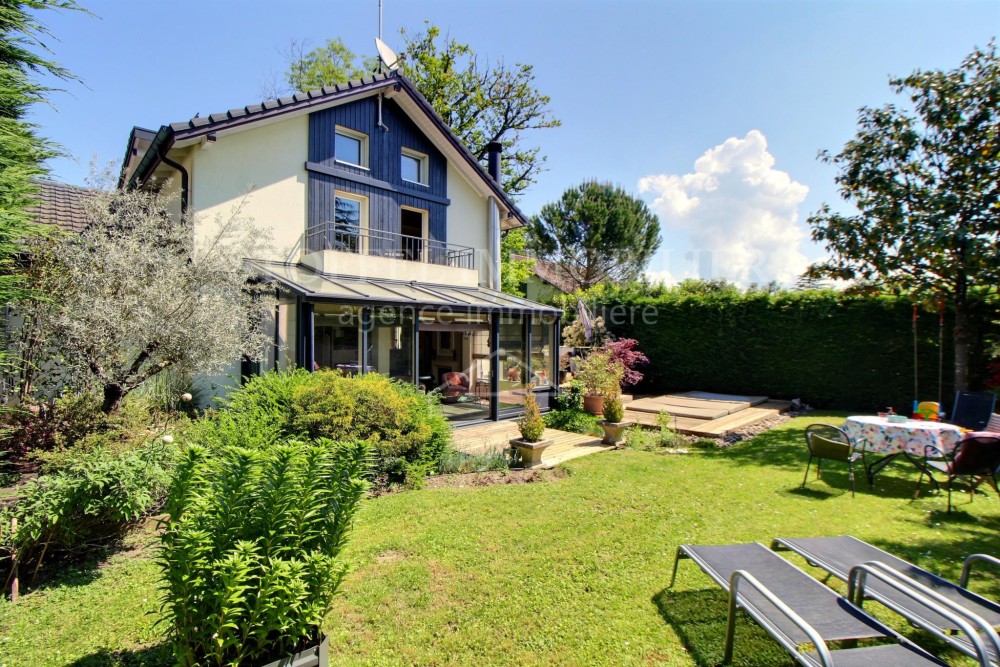 Spacieuse villa jumelle au calme absolu - Exclusivité