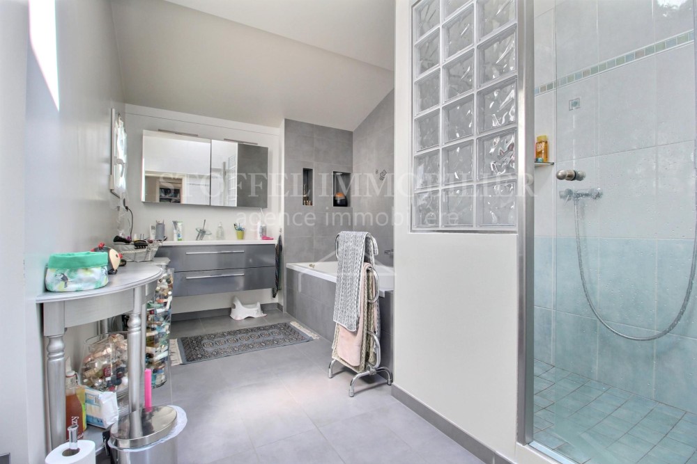 Spacieuse villa jumelle au calme absolu - Exclusivité