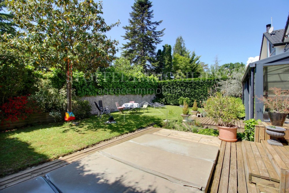 Spacieuse villa jumelle au calme absolu - Exclusivité