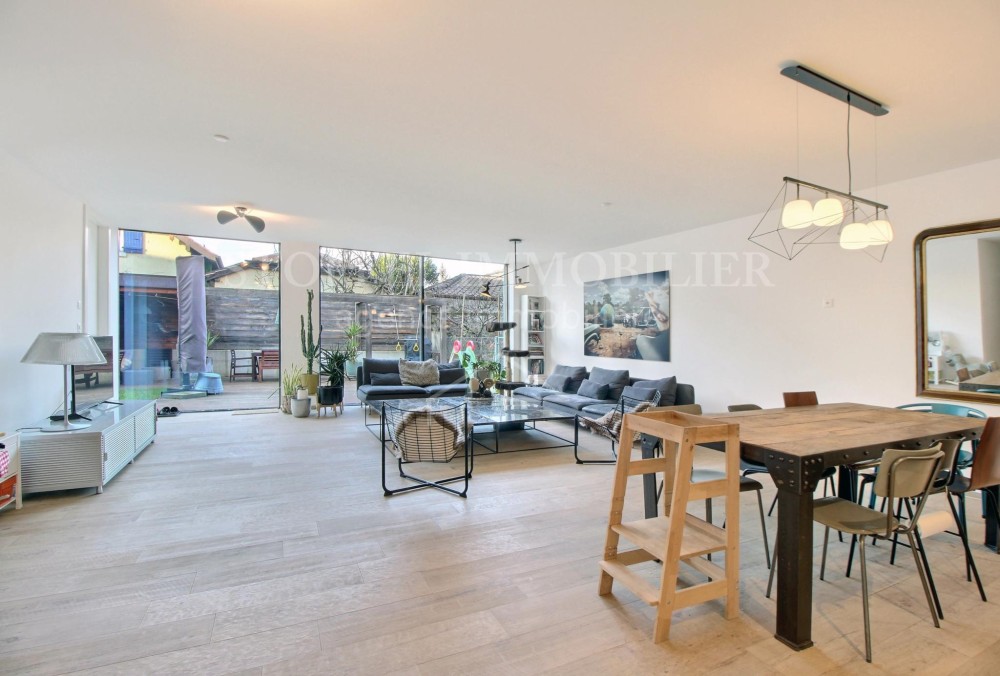 Spacieux appartement style loft