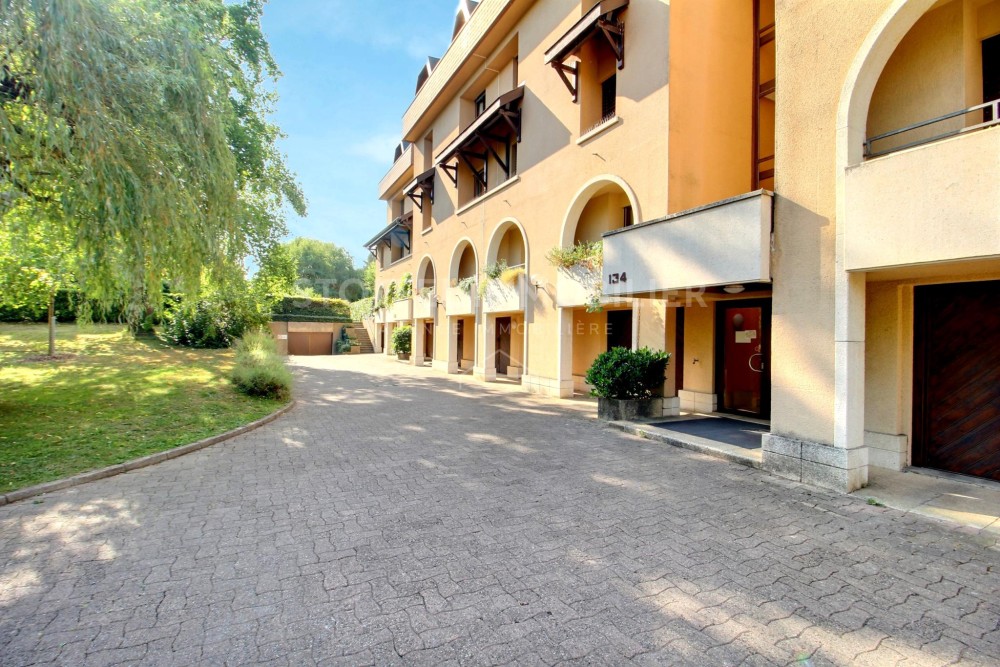 Au calme, spacieux duplex 4 pièces avec terrasse - Exclusivité