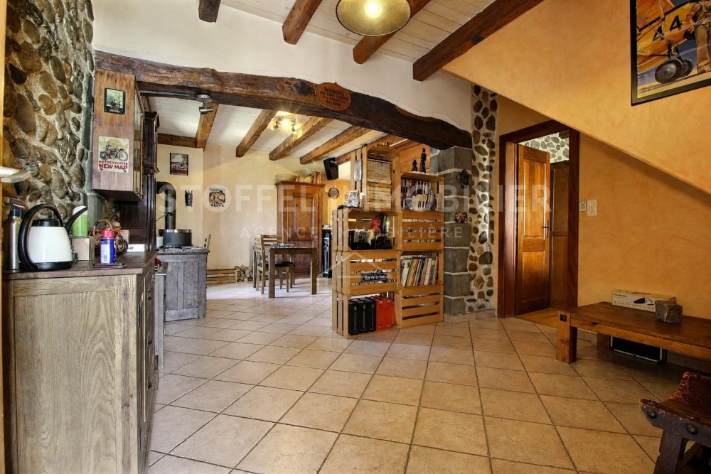 Maison villageoise avec 3 appartements - Exclusivité